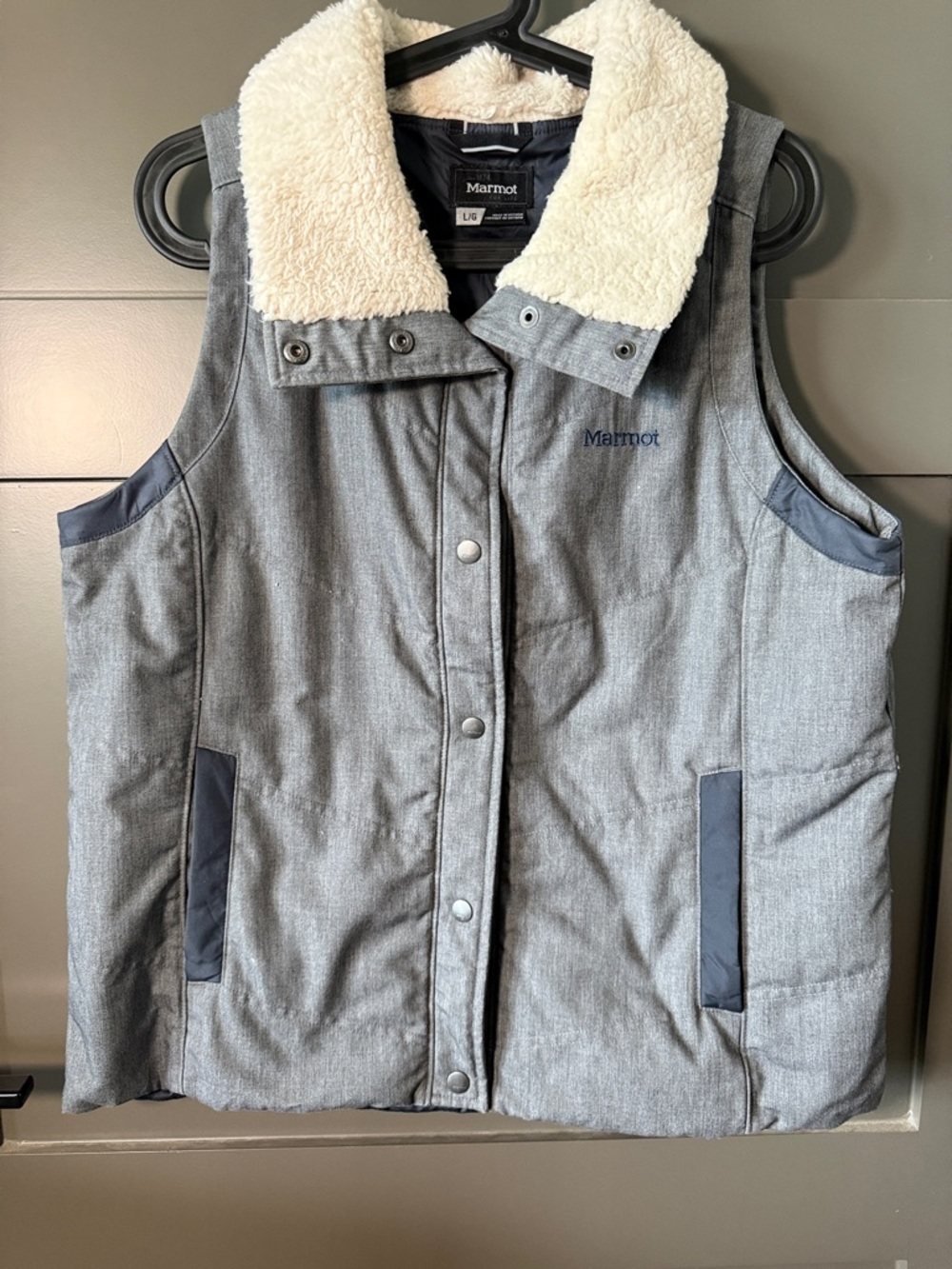 Marmot Heather Gray Puffer Vest with Cream Sherpa Collar